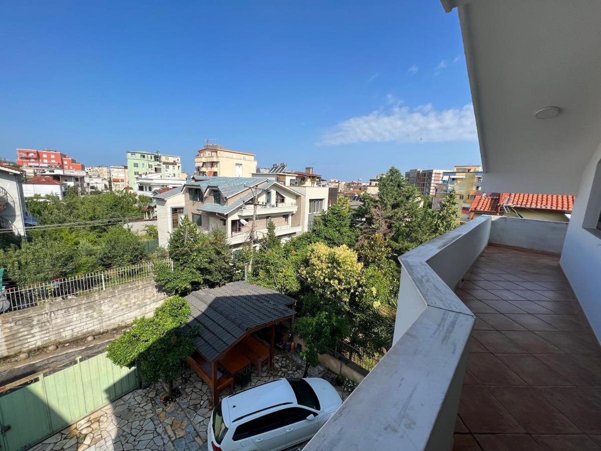 Villa Sokoli, Enjoy Sunset At This Spacious Apartment Tirana Zewnętrze zdjęcie