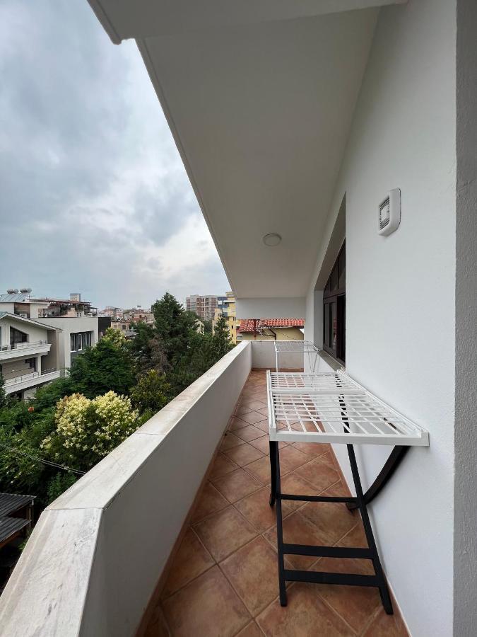 Villa Sokoli, Enjoy Sunset At This Spacious Apartment Tirana Zewnętrze zdjęcie