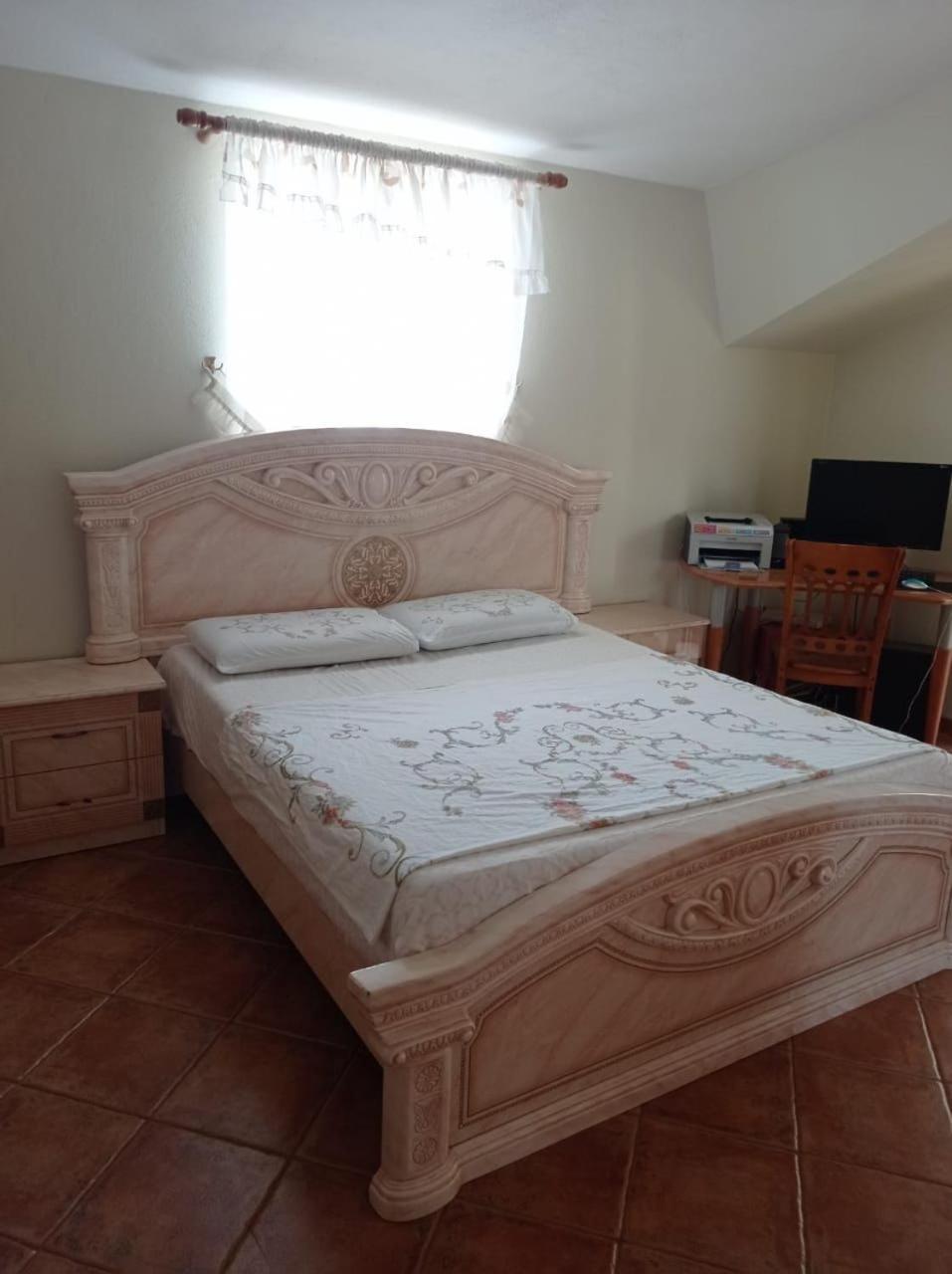 Villa Sokoli, Enjoy Sunset At This Spacious Apartment Tirana Zewnętrze zdjęcie